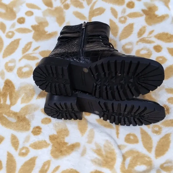 Vince Camuto Stylish Black Footwear